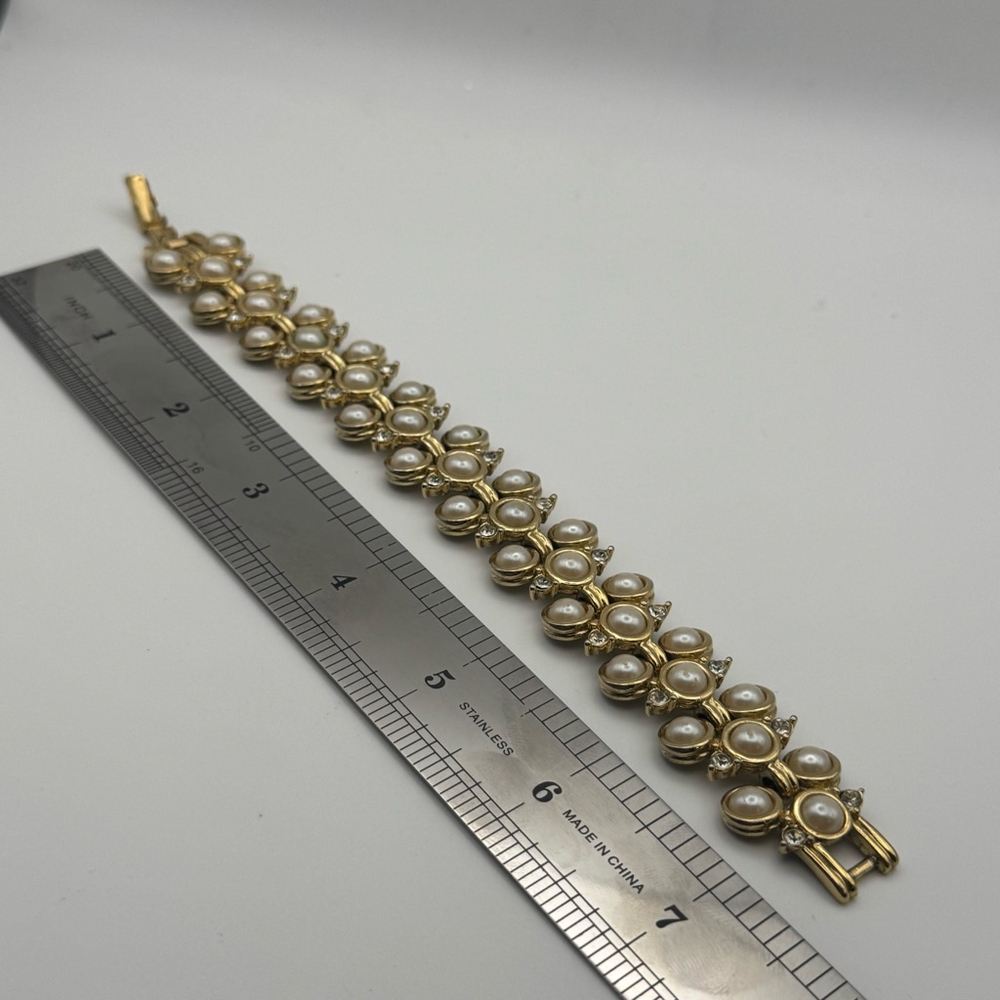 MONET Gold Tone Rhinestones Faux Pearls Link Bracelet - Picture 2 of 5